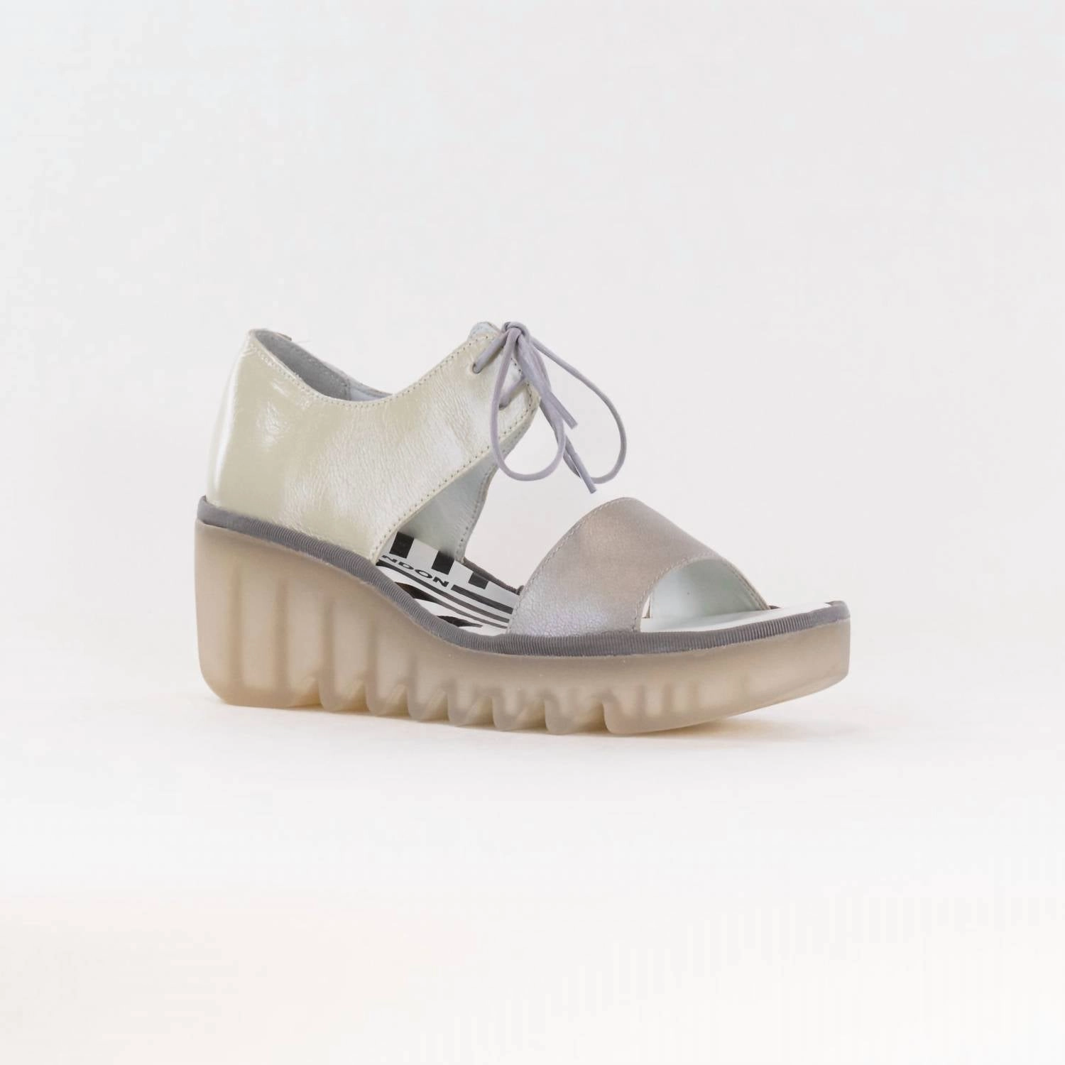Women's Crossover Sandal In Silver/off White