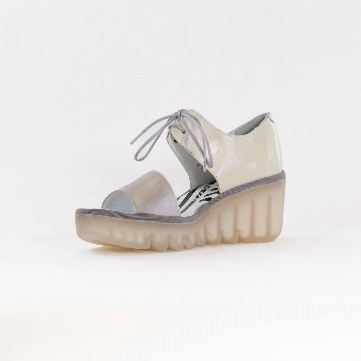 Women's Crossover Sandal In Silver/off White
