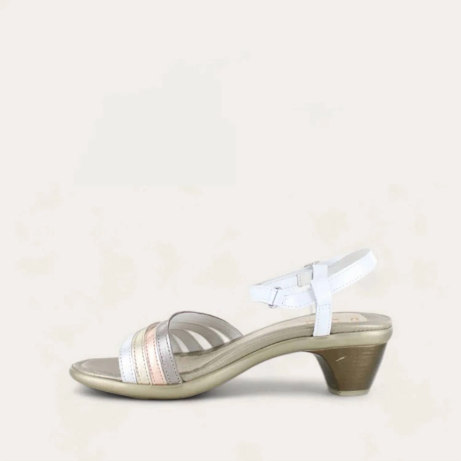 Women's Current Sandals - Medium In Silver/gold/white