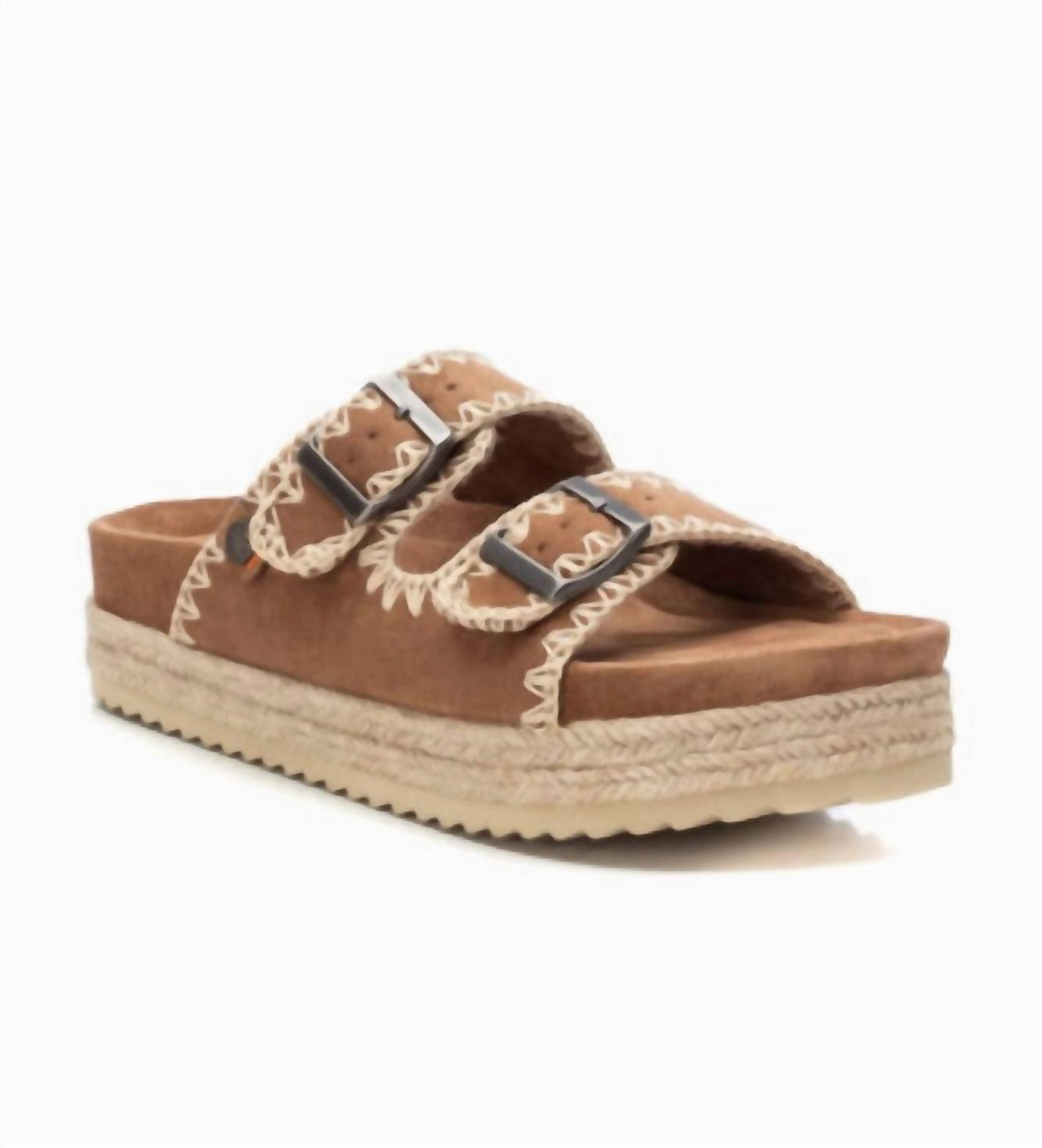 Women's Flat Sandals In Camel