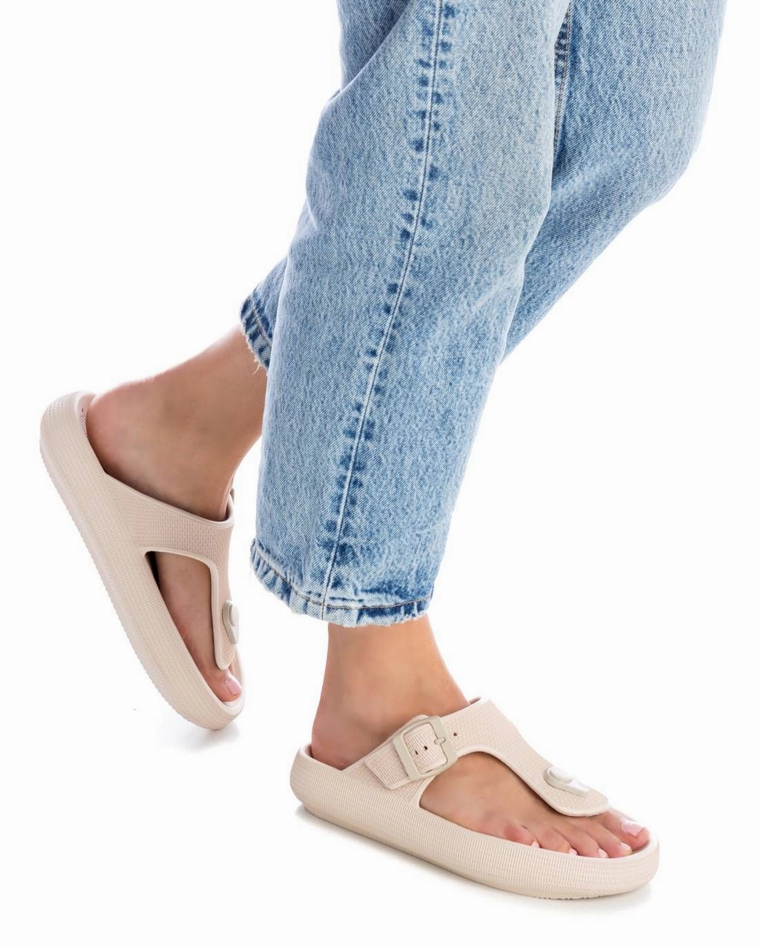 Women's Rubber Flip Flops Sandals By XTI_